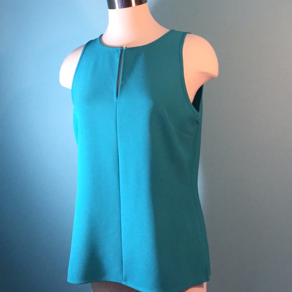 Liz Claiborne Sleeveless Top